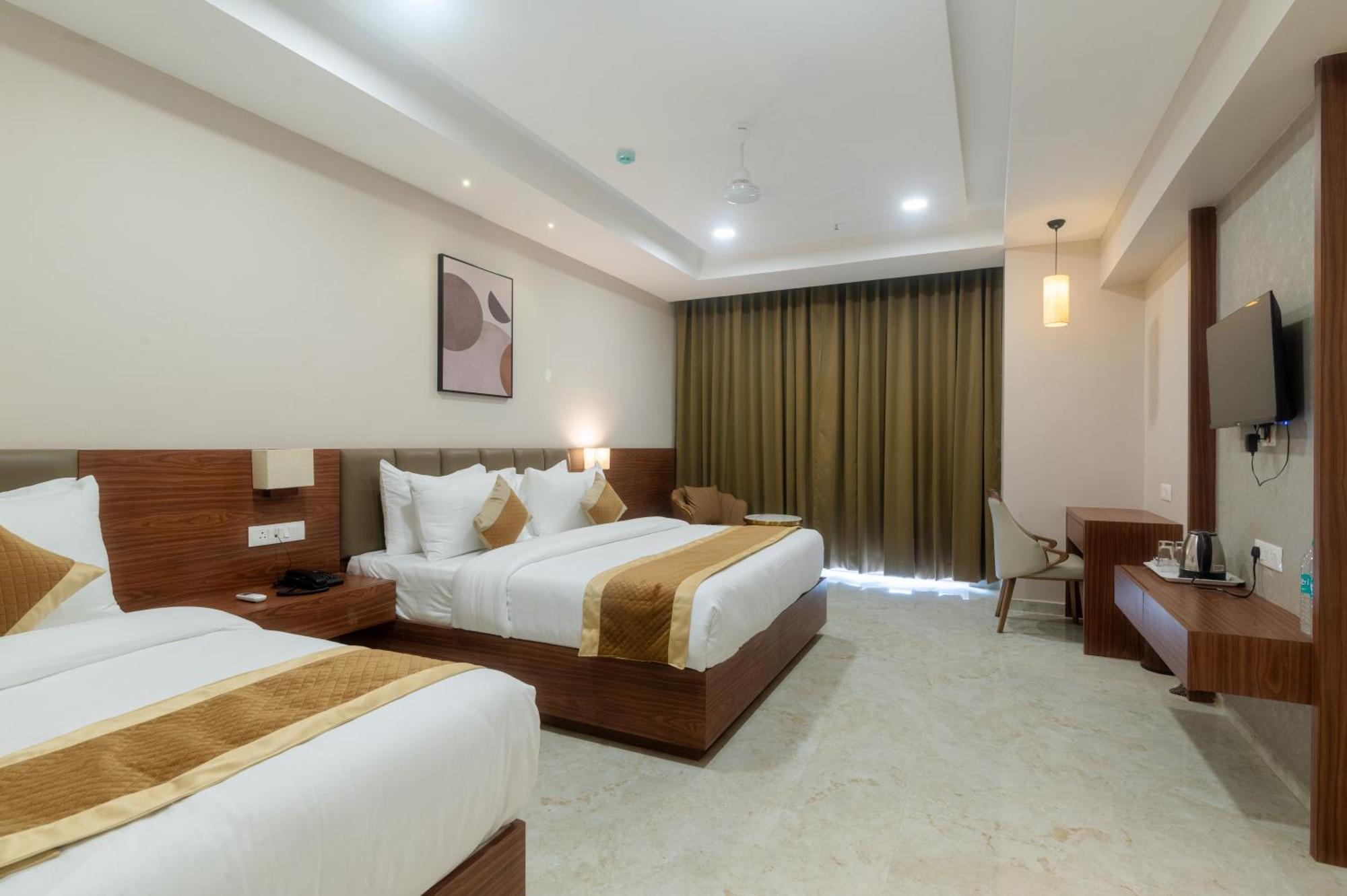 Vits Satyajeet Karad Otel Dış mekan fotoğraf